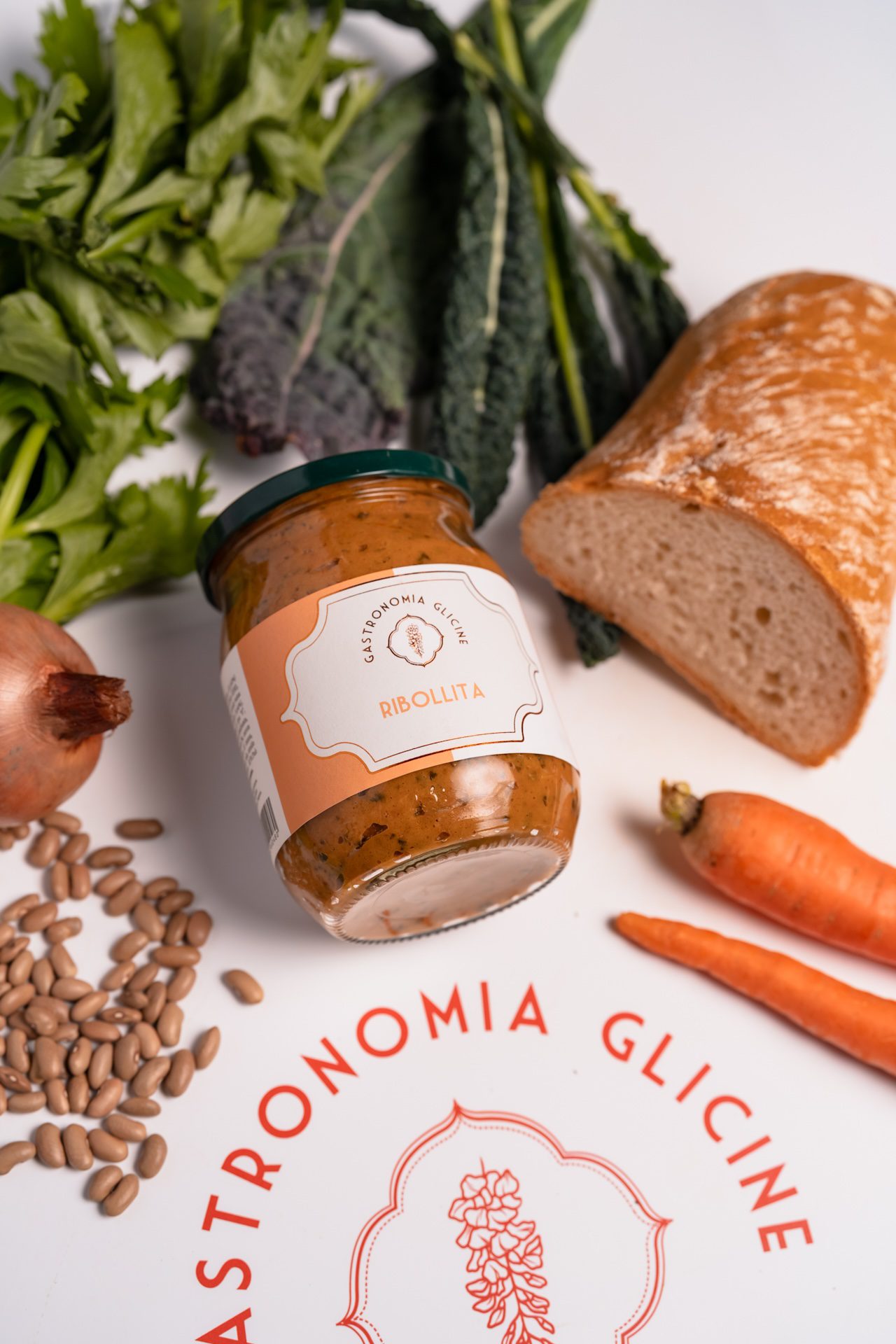 Ribollita in barattolo di Gastronomia Glicine e materie prime fresche per la sua preparazione